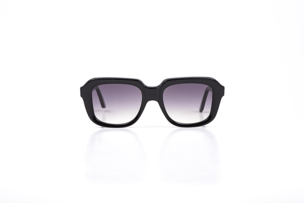 Verona Black