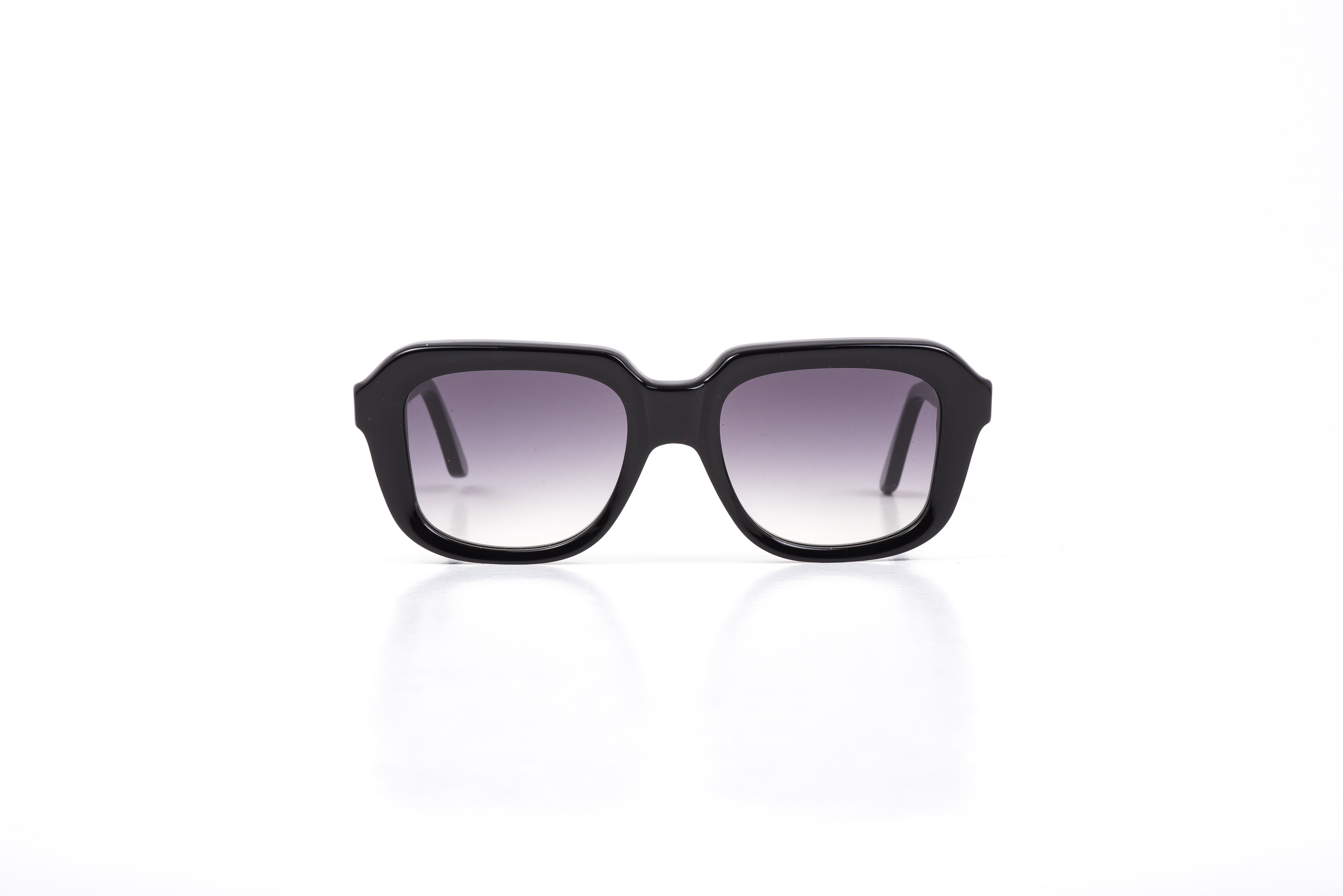 Verona Black
